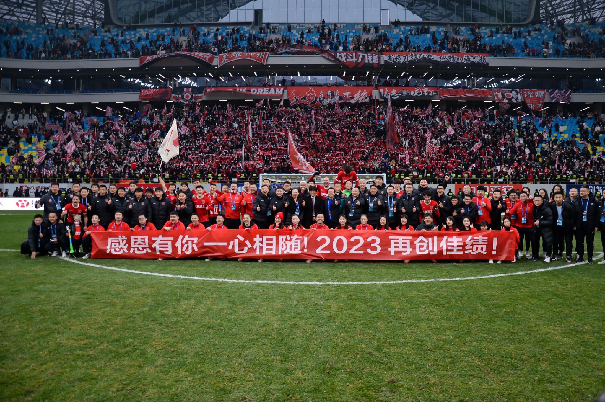 2019年，任素汐凭借《银河补习班》《我和我的祖国》《半个喜剧》三部电影，再次获得票房和口碑的双重肯定，而其个人主演的6部电影作品总票房也悄然迈过50亿